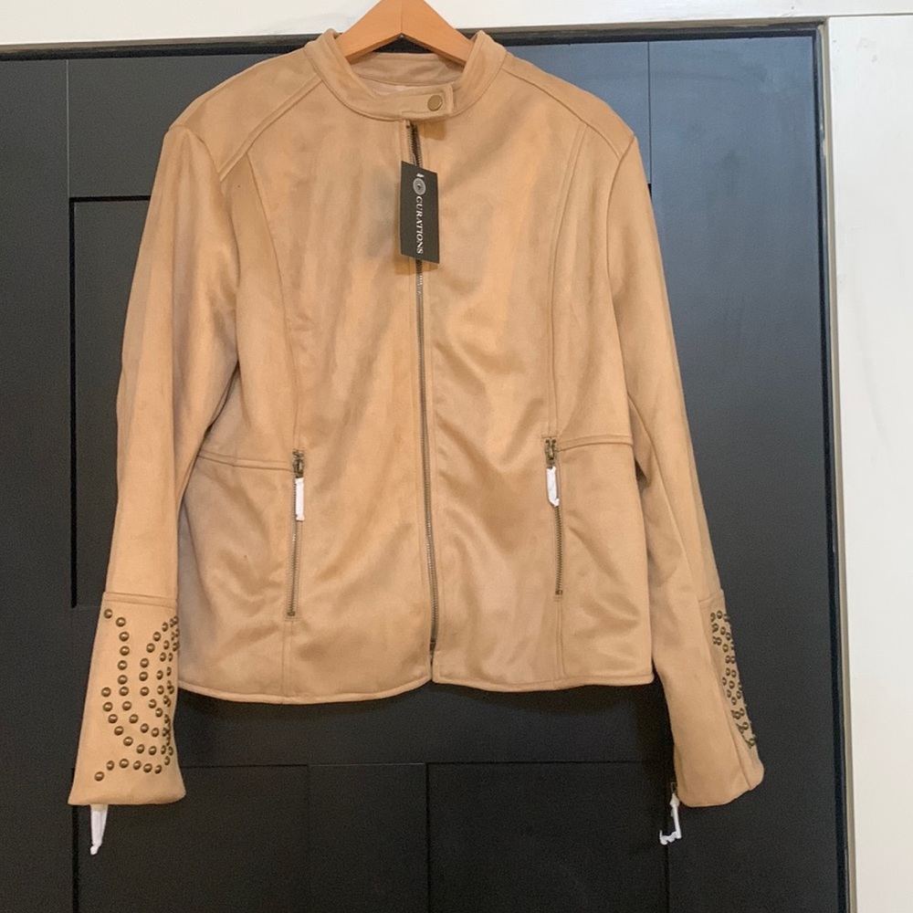 Citations tan jacket poly suede